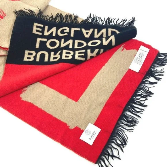 AUTHENTICITY GUARANTEED BURBERRY fringe Scarf LOVE Scarf wool / silk
